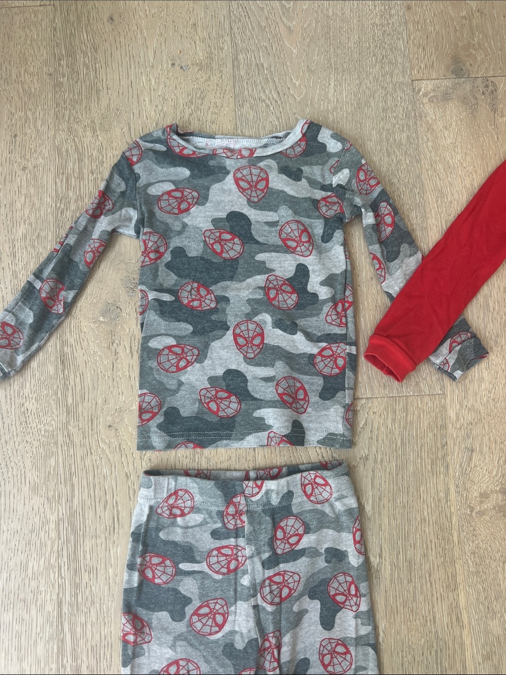 🕷️ 🦸🏻 Size 5 ~ Marvel Spider-Man Pajama Set - Picture 2 of 16